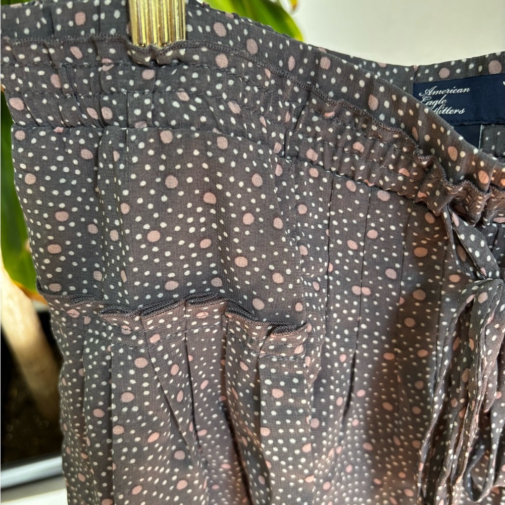 American Eagle Outfitters Gray and Pink Patterned Skirt